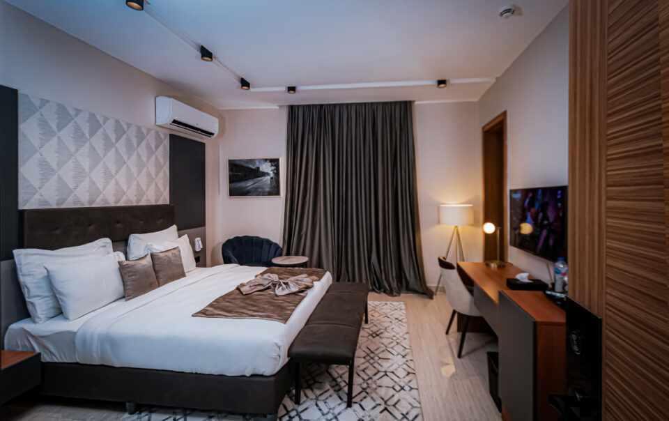 Best Hotels in Abuja Wali's Suites Wuse 2 (43)
